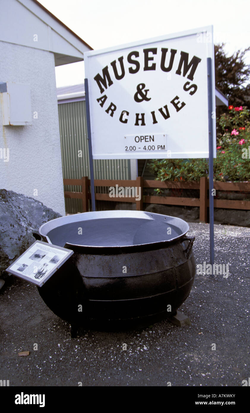 Kaikoura Museum New Zealand Kaikoura Sign and cauldron for extracting oil from blubber Stock Photo