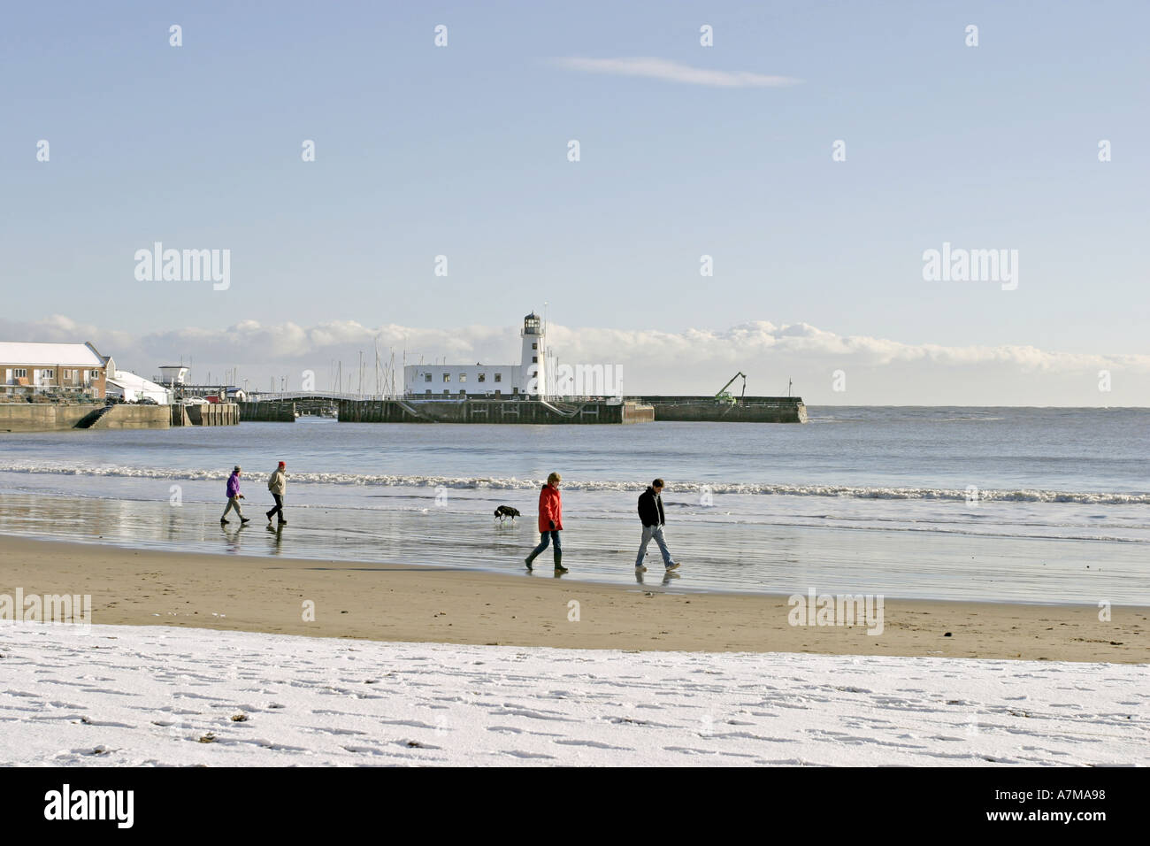 Beach scarborough lighthouse uk hires stock photography and images Alamy