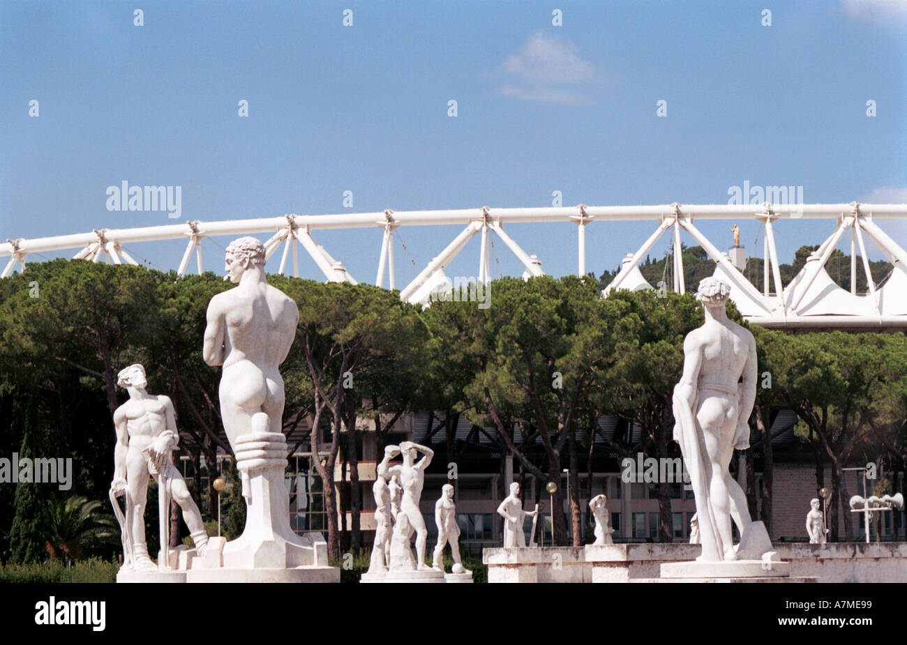 statue at stadio dei marmi rome Stock Photo - Alamy