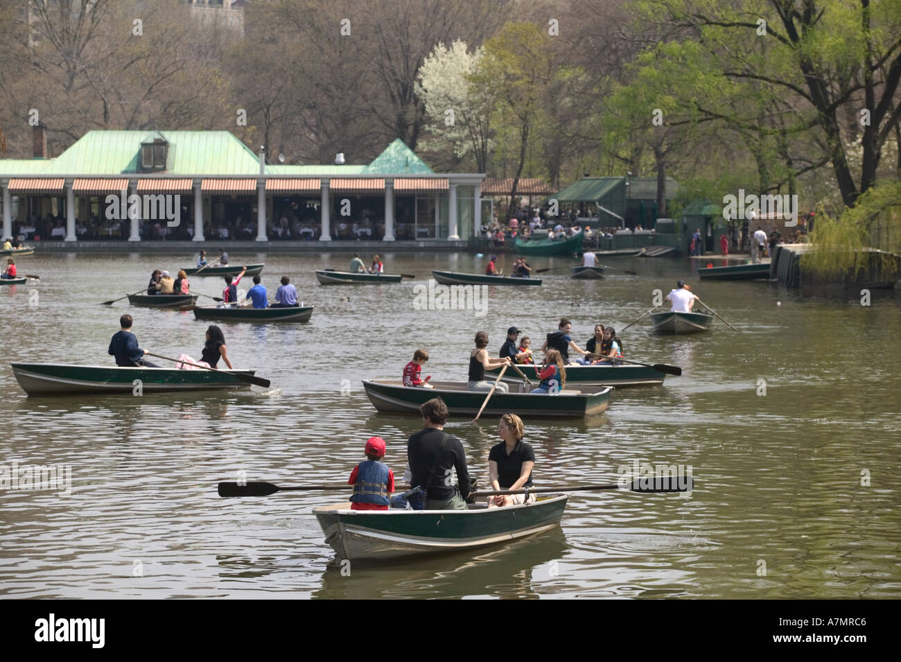 USA, New York, New York City, Manhattan Central Park, Rowing on the