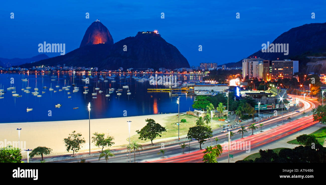 Brasil Rio de Janeiro Pao de Acucar Botafogo bay at night Stock Photo