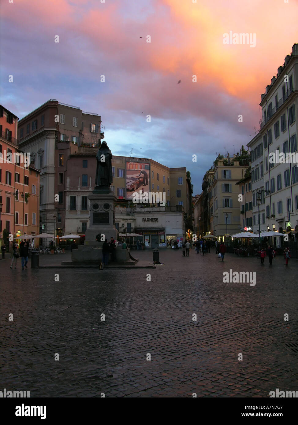 Market Square Rome Campo market dei fiori italy lazio rome hi-res stock photography and ...