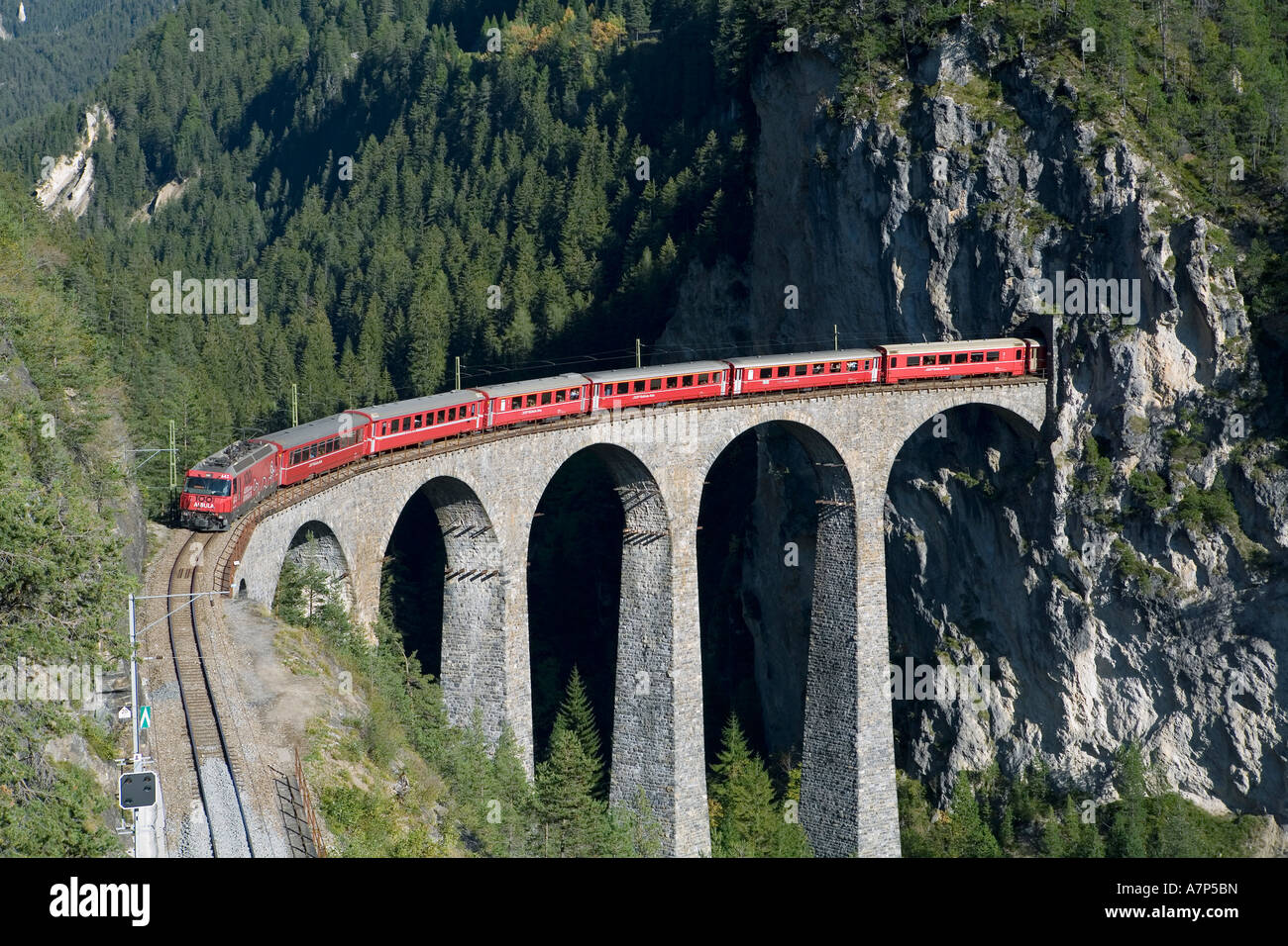 Filisur Glacier Express & Landwasser Viaduct, Filisur, Graubunden, Switzerland ...