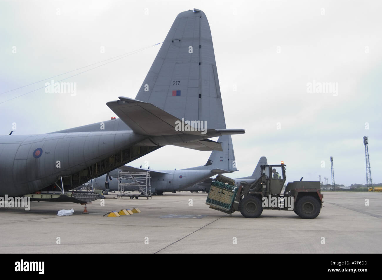 Hercules aircraft ramp hi-res stock photography and images - Alamy