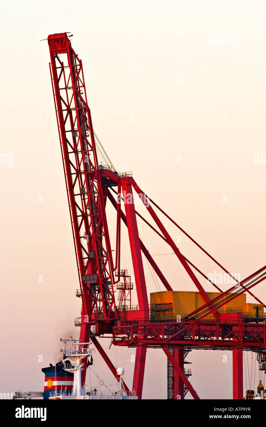 Shipping Industry / Shipping gantry crane in the "Port of Melbourne