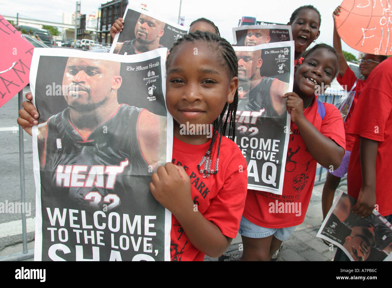 Miami Florida,American Airlines Arena,Miami Heat,NBA,National Basketball Association,Shaquille O'Neal debut,fans,Black girls,FL0723040014 Stock Photo