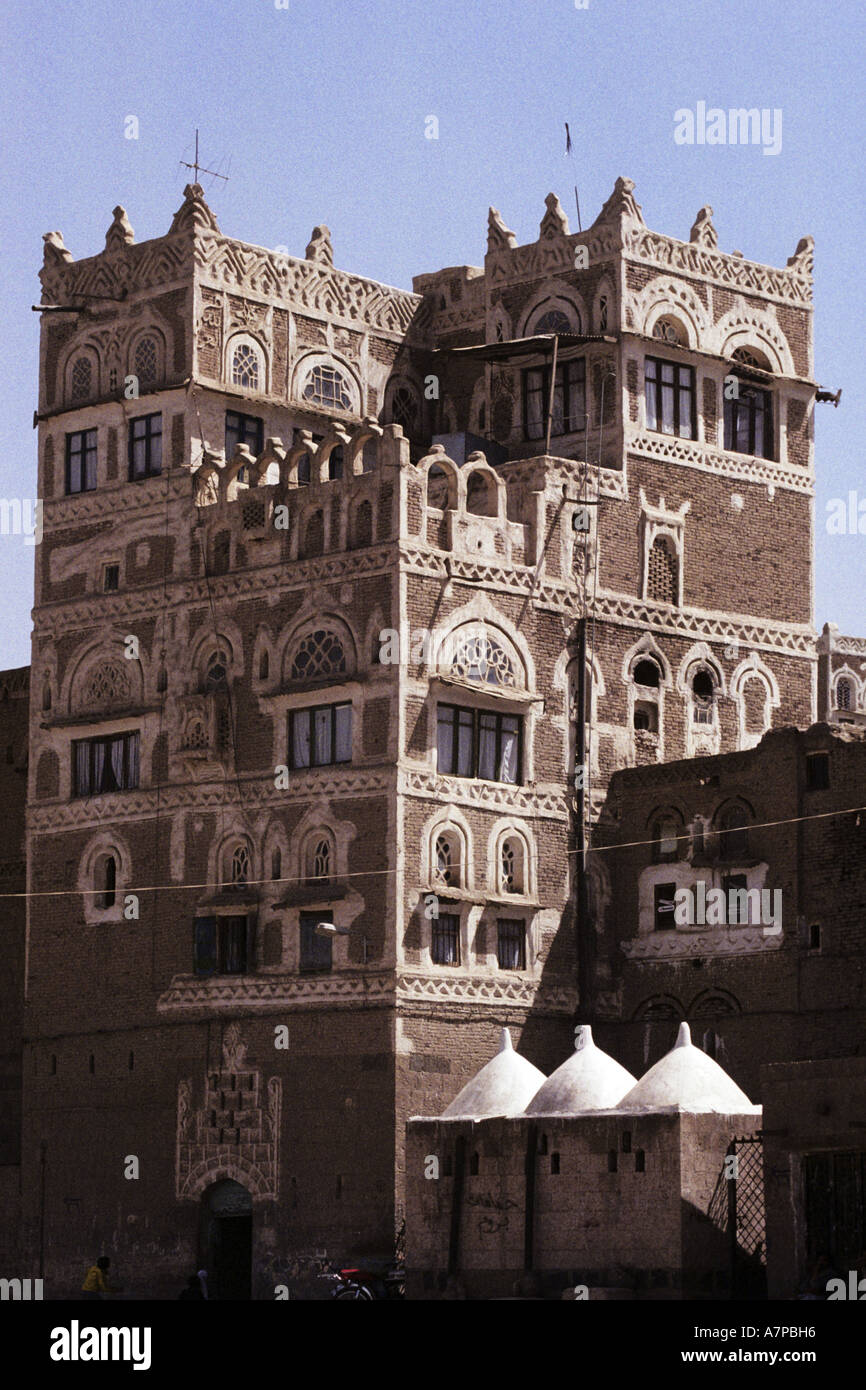 traditional house in the old town, Yemen, Sanaa Stock Photo Alamy