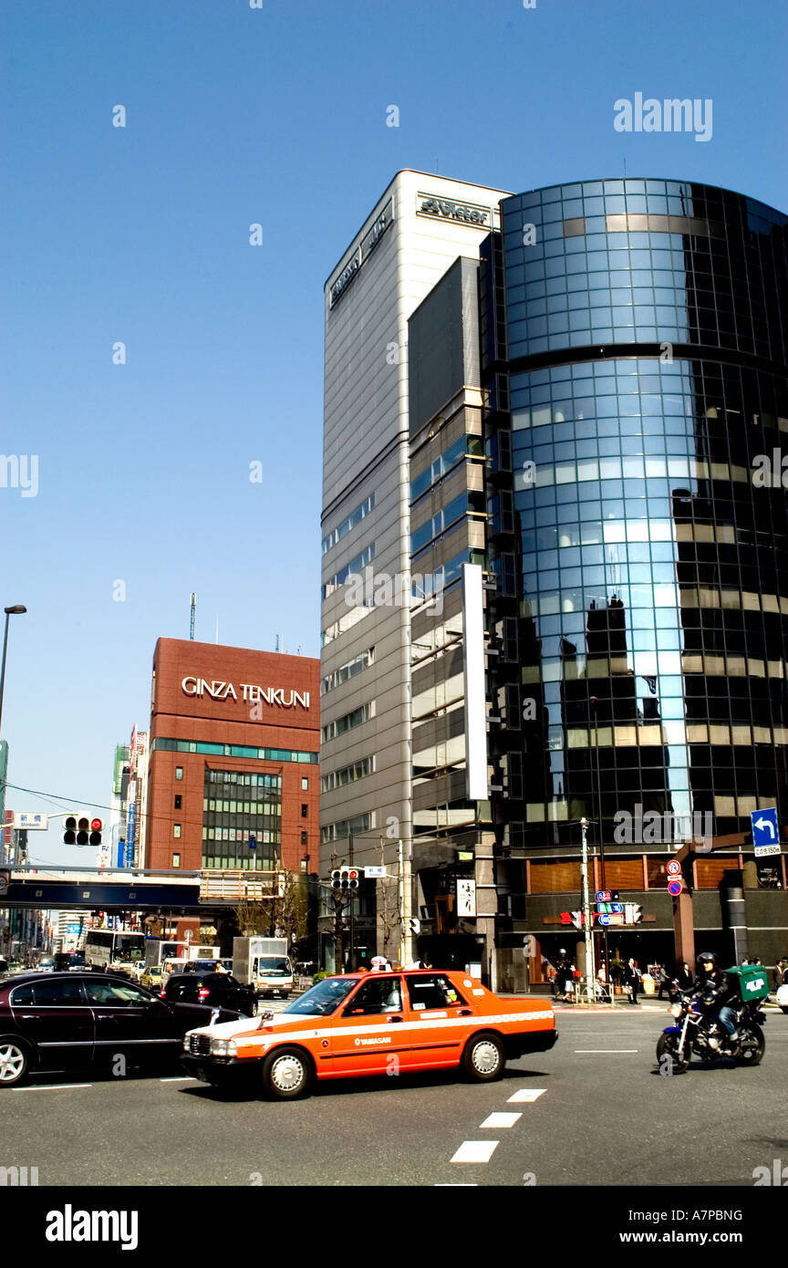 Japan Tokyo Asian road cars traffic transport rush Stock Photo Alamy