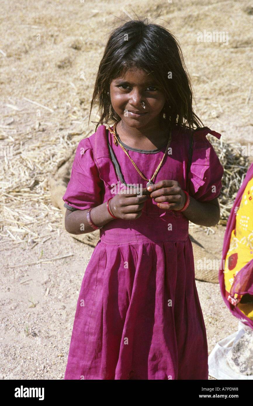 India girl portrait hi-res stock photography and images - Alamy