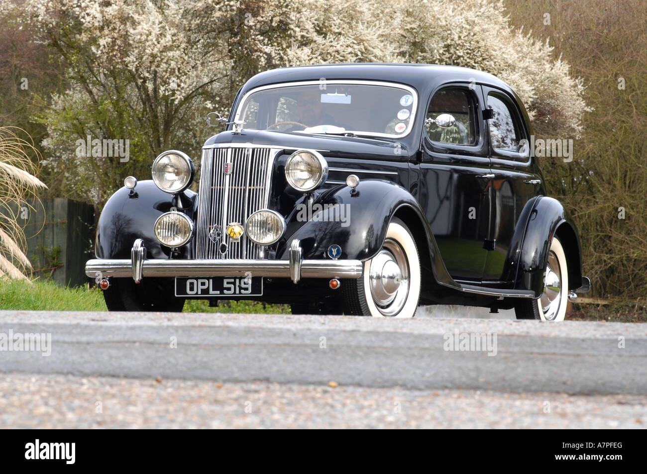 Ford v8 pilot hi-res stock photography and images - Alamy