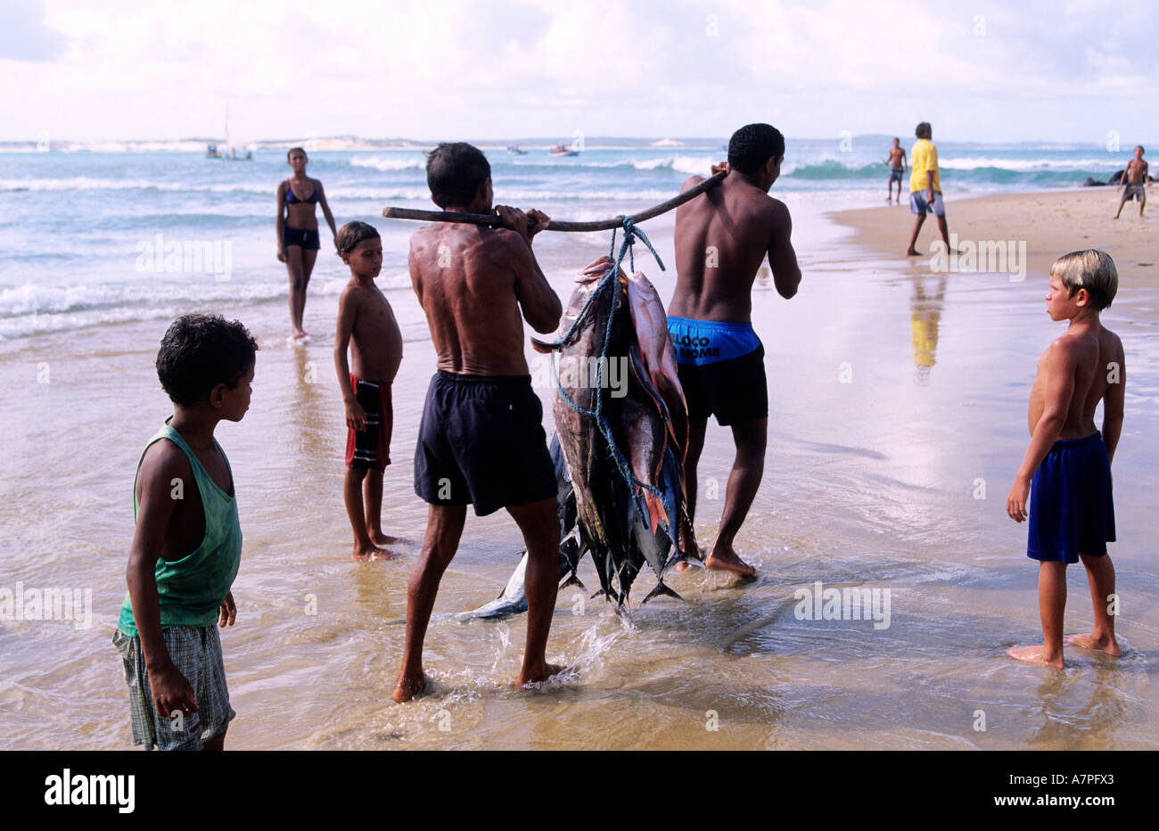 Brazil, Rio Grande Do Norte state, South of Natal, fishermen comming back at Bahia Formosa Stock Photo