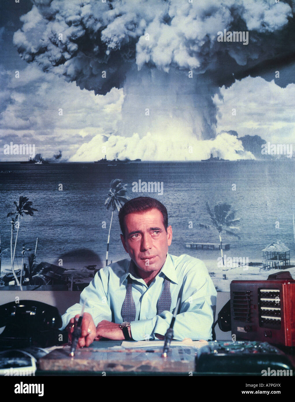 DEADLINE USA 1952 TCF film with Humphrey Bogart Stock Photo