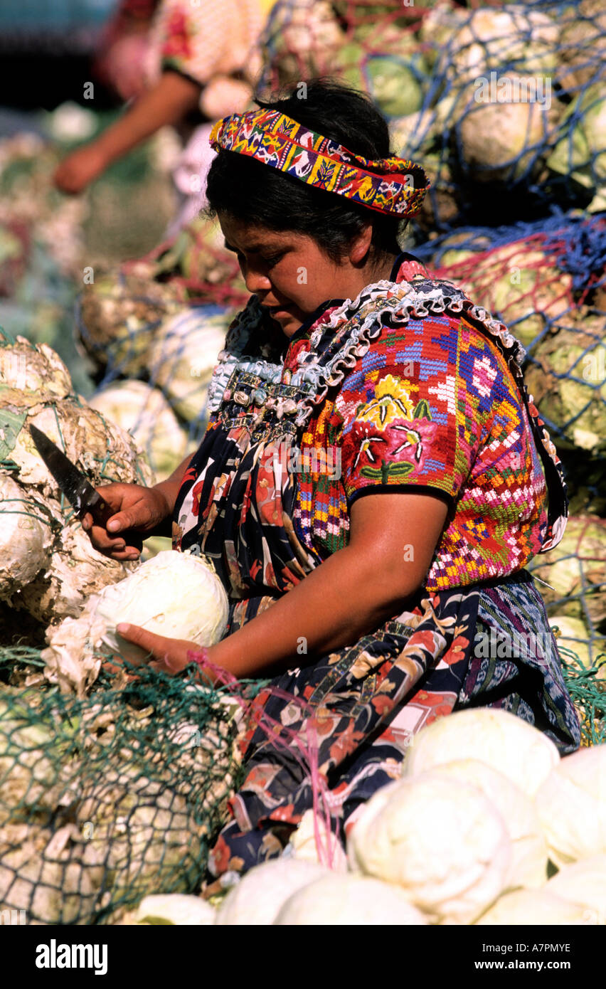 Guatemala, Western Cordillera, Quetzaltenango Department, Almolonga, vegetables market Stock Photo