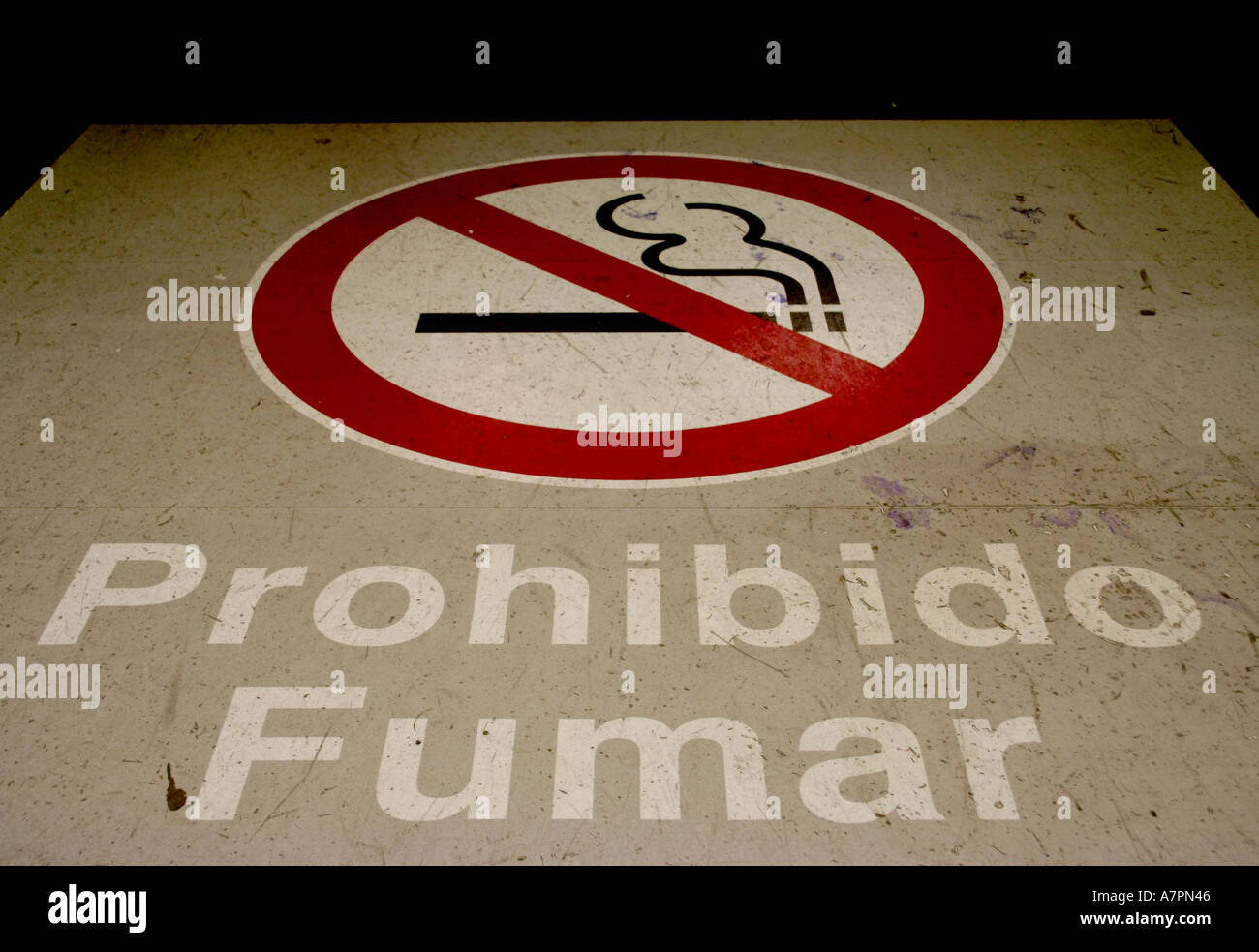 Spanish no smoking sign on hires stock photography and images Alamy