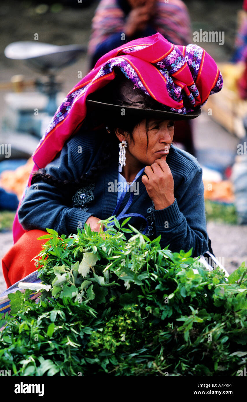 Peru, Cuzco Department, the Sacred Valley, Pisac, an Indian saleswoman on Pisac market Stock Photo