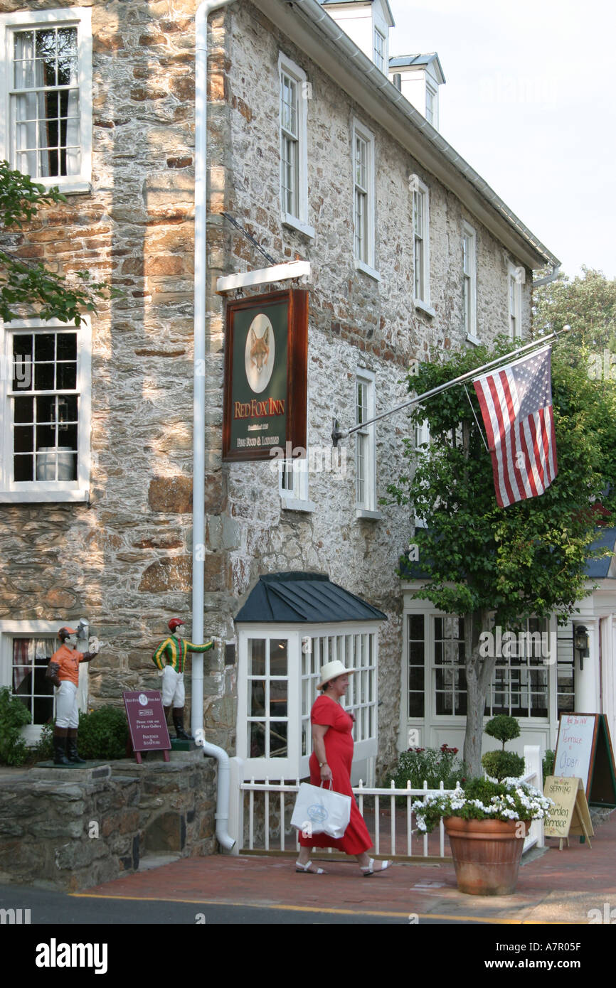 Middleburg Virginia Washington Street Red Fox Inn Stock Photo - Alamy
