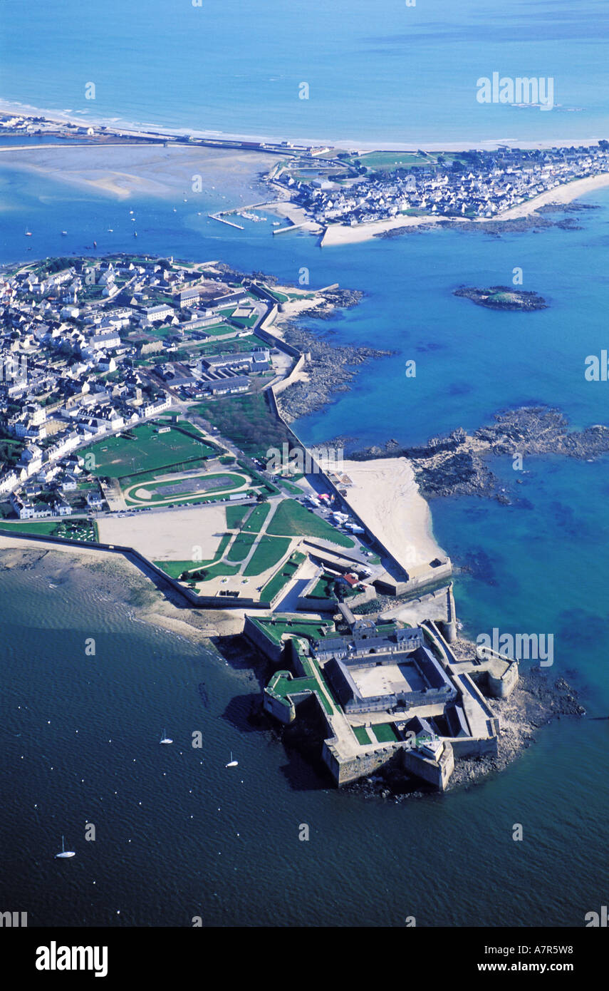 France, Morbihan, Port-Louis citadel (Vauban) at the entry of Lorient roadstead (aerial view) Stock Photo