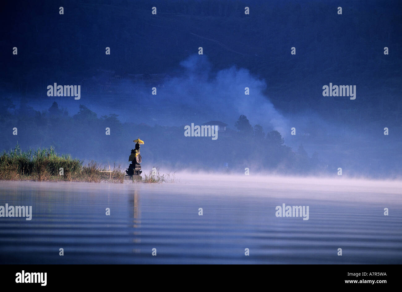 Altar on the lake bratan hi-res stock photography and images - Alamy