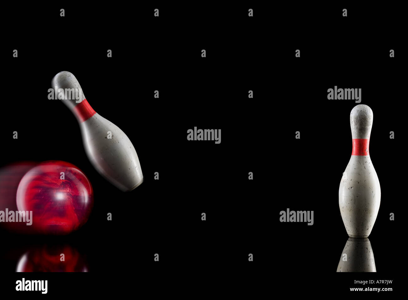 Bowling ball striking one pin in split Stock Photo Alamy