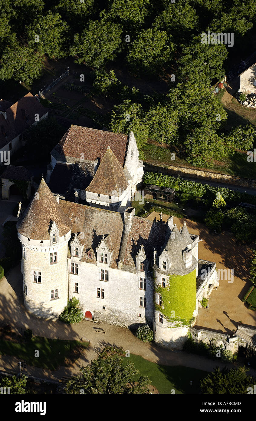 France, Dordogne, privat castle of the Milandes beside the Dordogne river (aerial view). Ask for permission before publishing Stock Photo