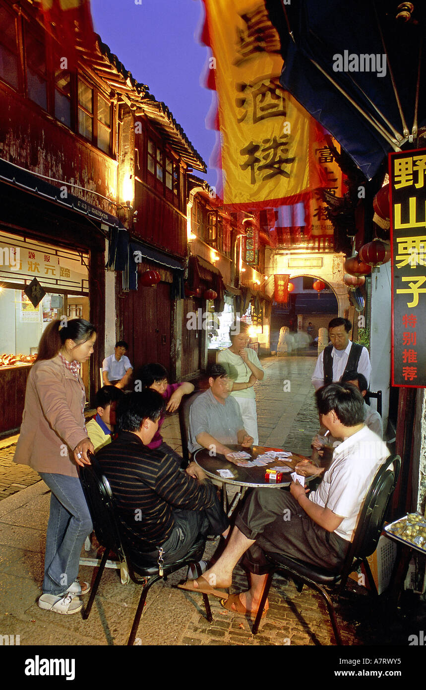 Tong li of china hi-res stock photography and images - Alamy