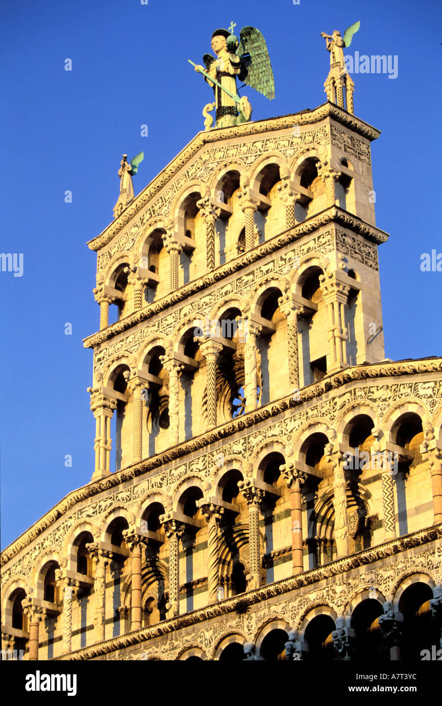 Lucca italy sculpture on cathedral hires stock photography and images