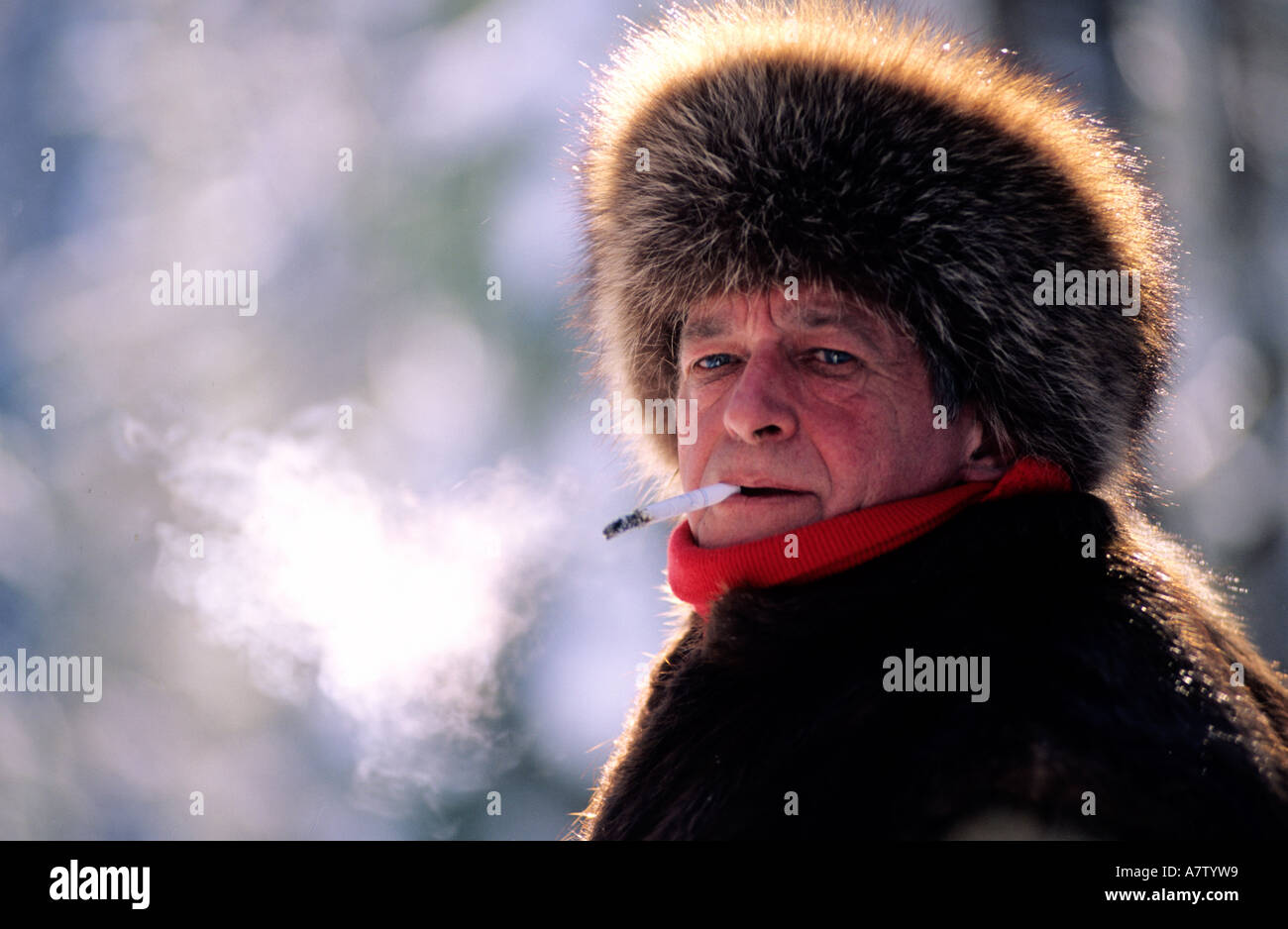 Cigarette winter snow hi-res stock photography and images
