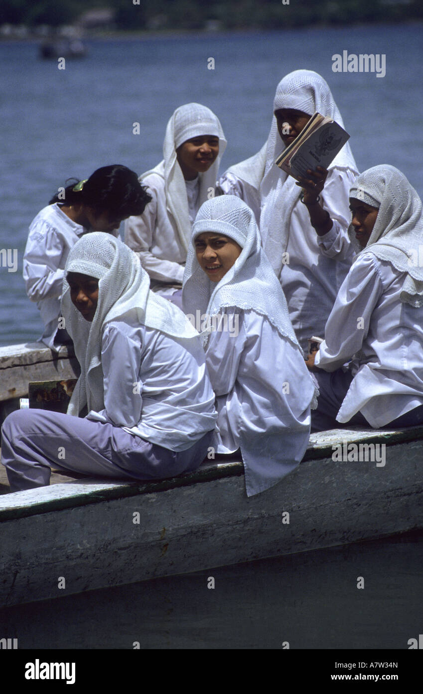 Acehnese Muslim Women in Banda island Moluccas islands Indonesia Stock Photo