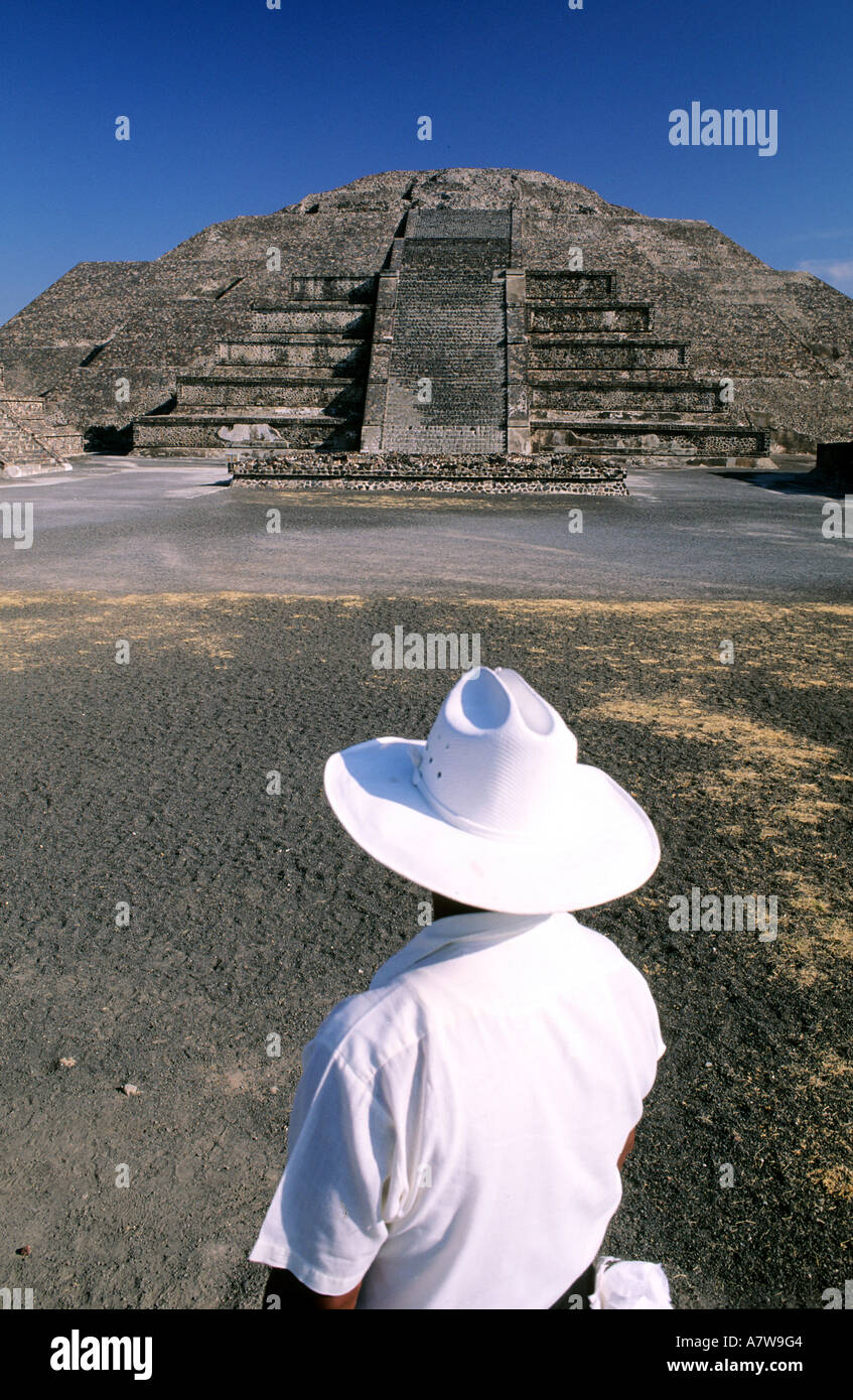 Mexico, Mexico state, pyramid of the Moon at the Aztec site of Teotihuacan Stock Photo