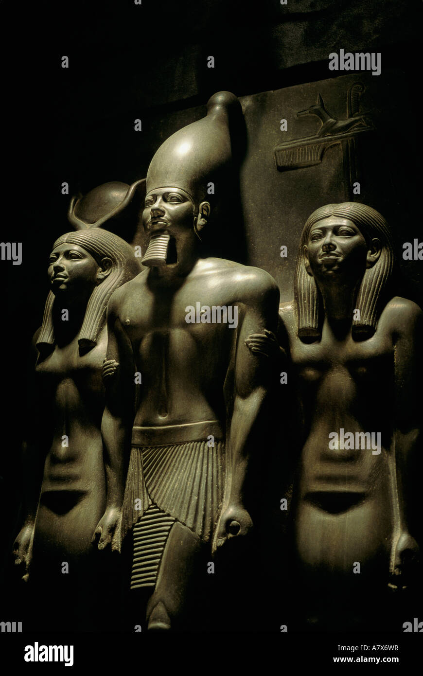 Egypt, Cairo, Egyptian Museum, Old Kingdom, Menkaura Triad, Pharaoh Menkaure with Godesses Stock Photo