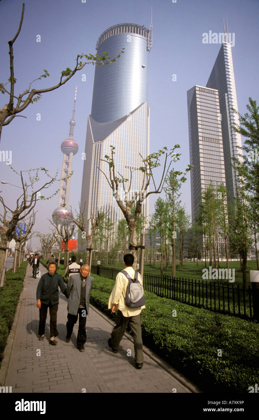 Walkway pudong shanghai china hi-res stock photography and images - Alamy