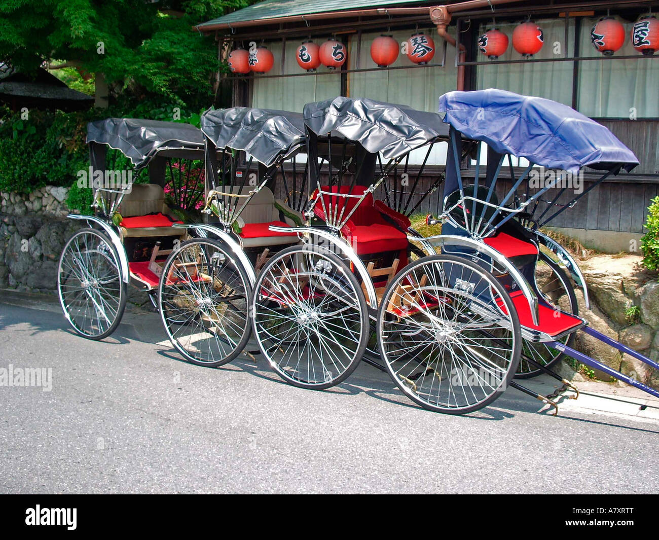 Asia, Japan, Kyoto. Rickshaw Stock Photo - Alamy