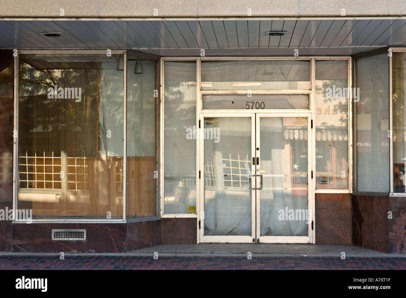 WISCONSIN Kenosha Empty store in downtown shopping district paper