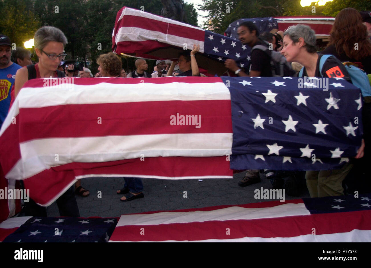 Flag drapped coffins representing the fallen in Iraq are arranged in Union Square Park  Stock Photo