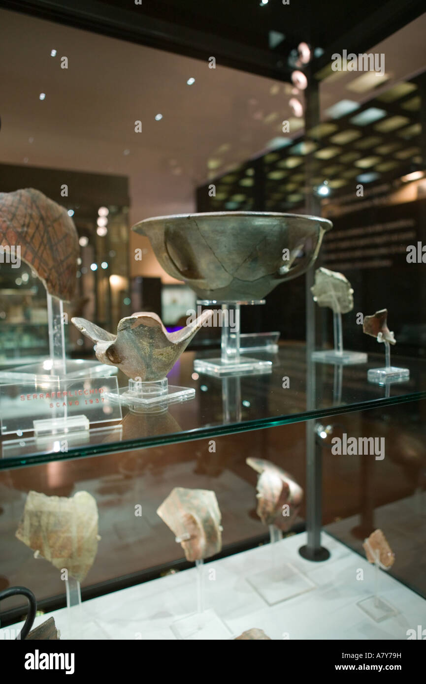 Ancient artifacts italy hi-res stock photography and images - Alamy