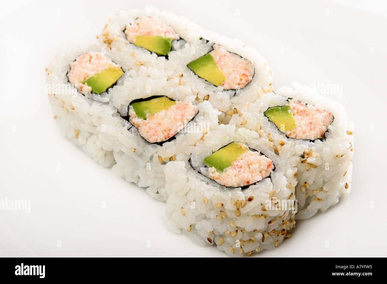 https://c8.alamy.com/comp/A7YFW5/california-roll-sushi-with-white-background-A7YFW5.jpg