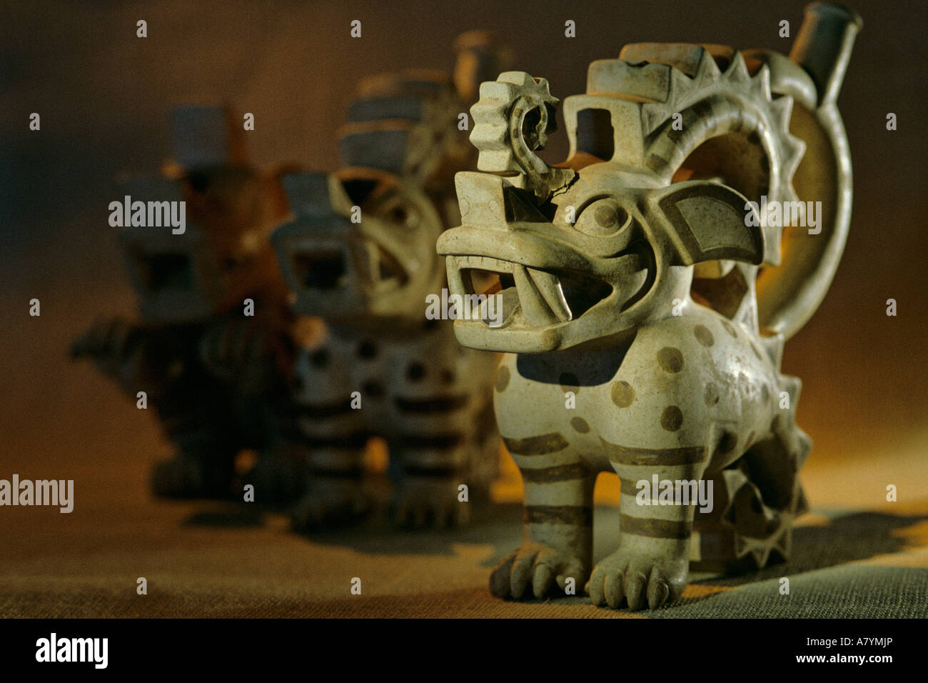 Huaca dos cabezas hires stock photography and images Alamy