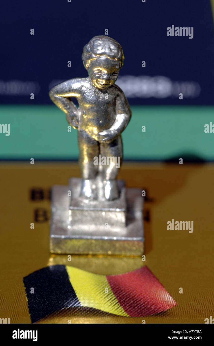 Manneken Pis statue Brussels belgium pis statue boy child male