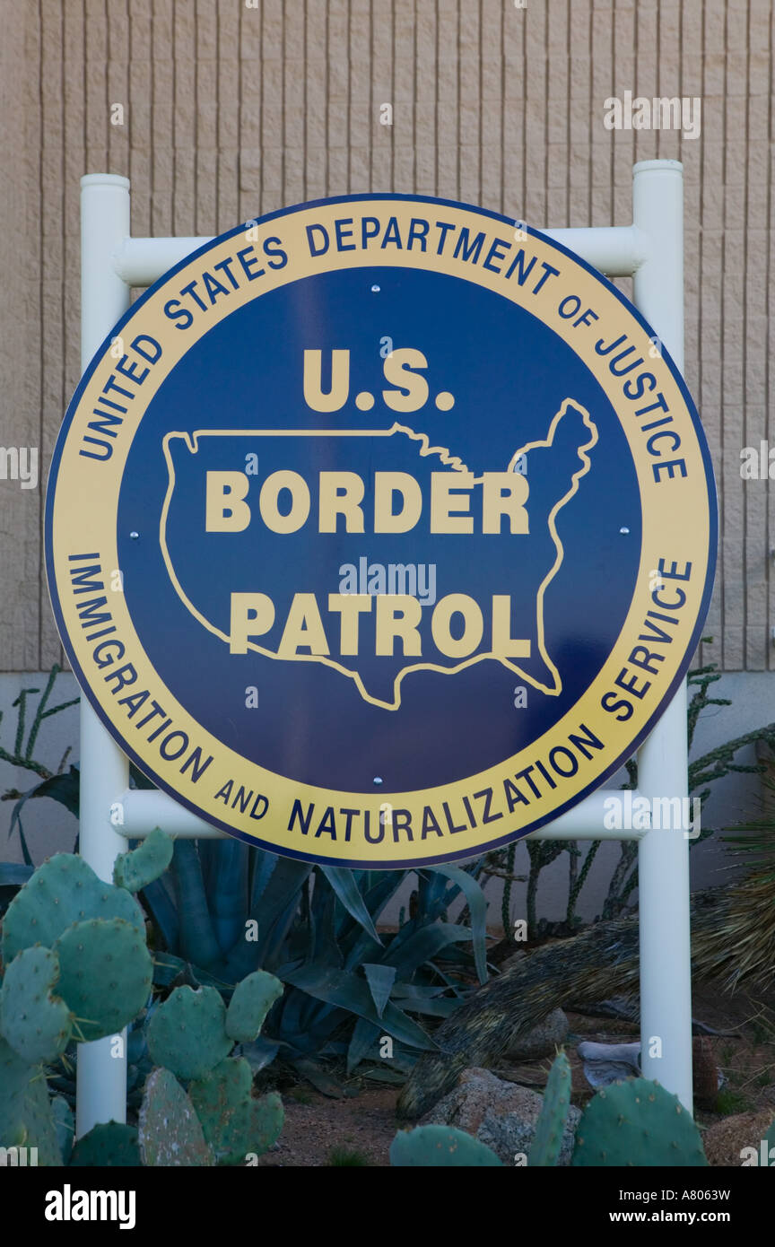 Usa border patrol hires stock photography and images Alamy