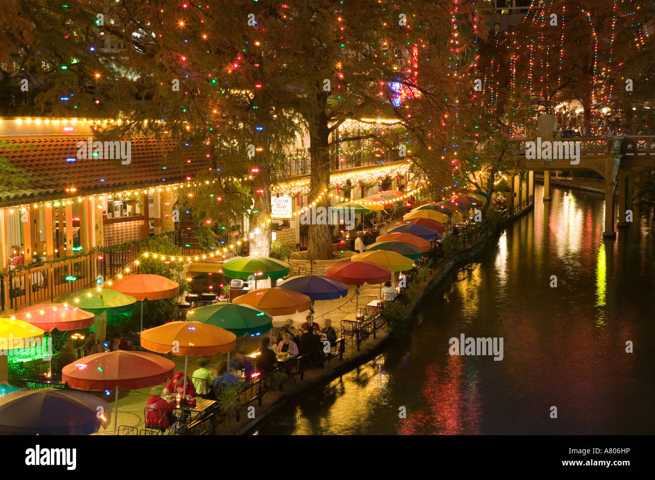 San antonio riverwalk christmas hi-res stock photography and images - Alamy