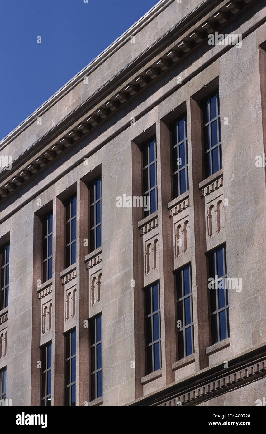 Symbolarchitecture hi-res stock photography and images - Alamy
