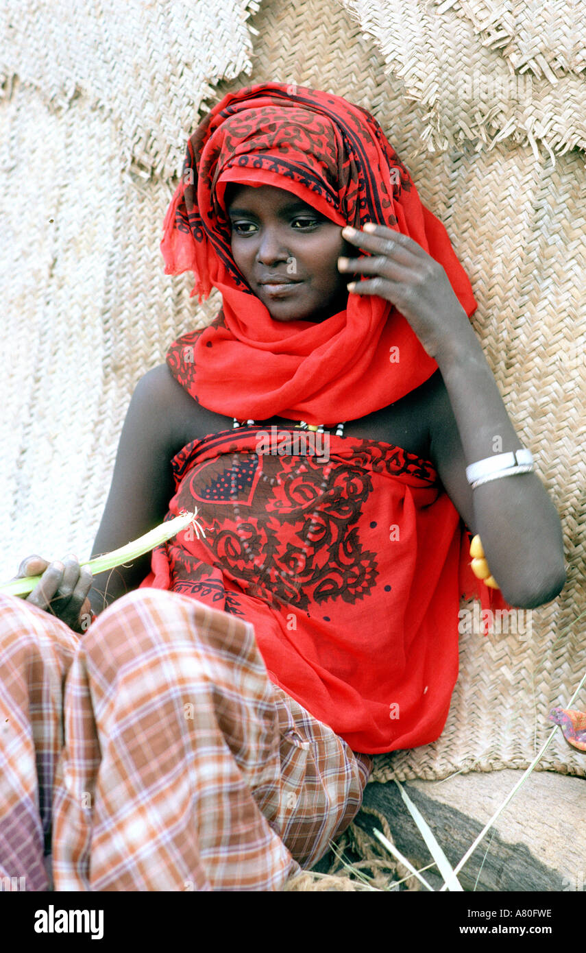 Djibouti Woman Of Afar Ethnic Group Living In Hagande Stock Photo Alamy