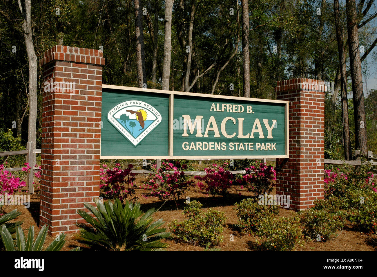 Alfred B Maclay Gardens State Park Sign Stock Photo 6828019 Alamy