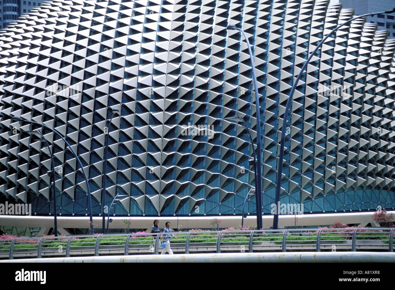 Singapore, The Esplanade, Theatres on the Bay, theaters and opera house by Michael Wilford and DP Architects Stock Photo