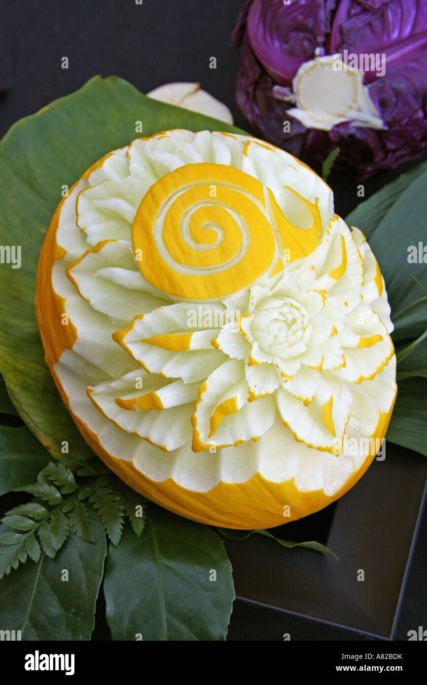 Carved melon. Thai style Stock Photo Alamy
