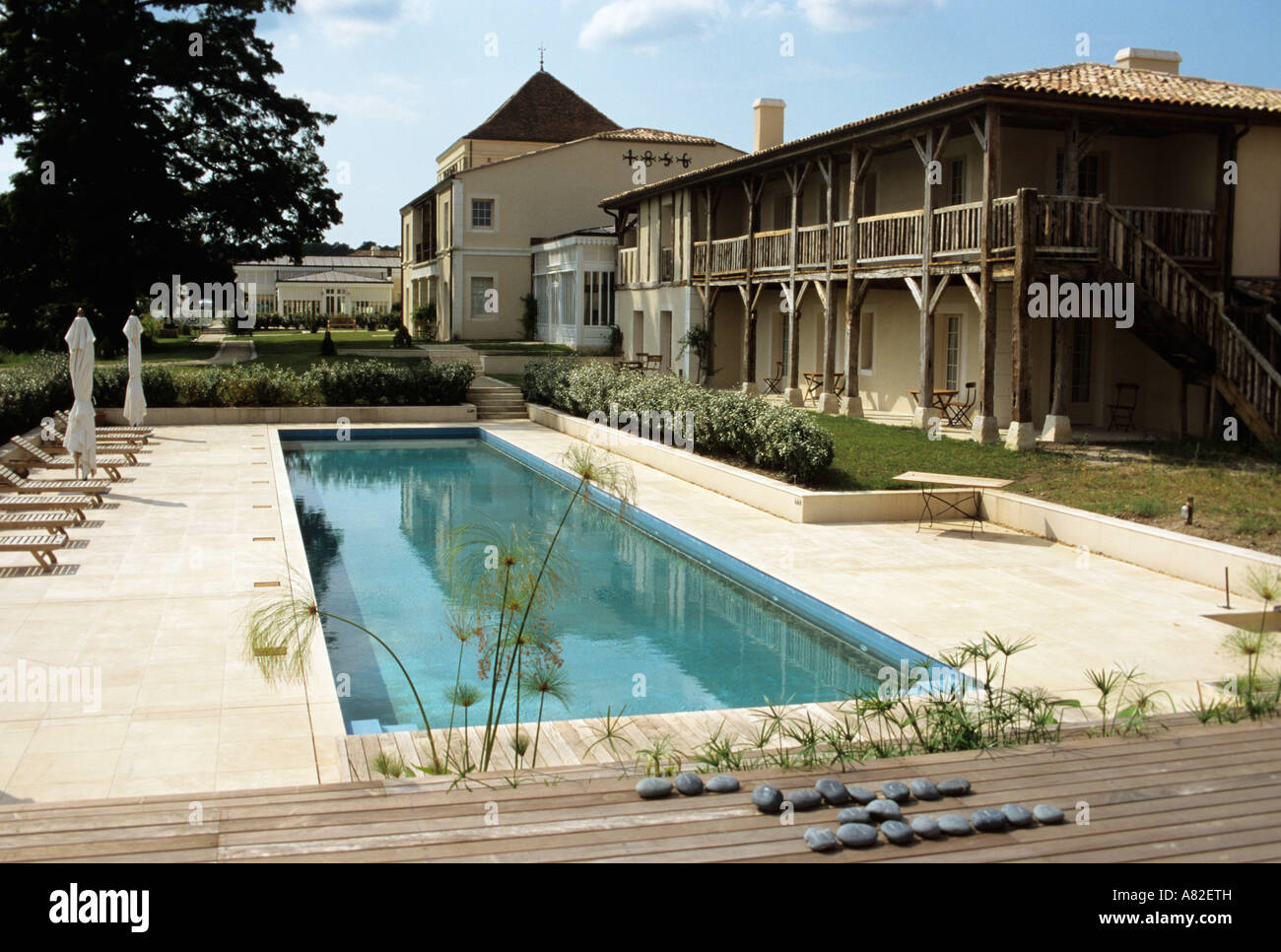 The Caudalie spa adjoining the Chateau Smith Haut Lafitte in Graves outside  Bordeaux in France Stock Photo - Alamy