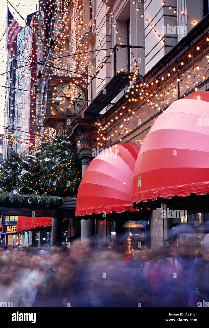 Macy's christmas shop new york hi-res stock photography and images - Alamy