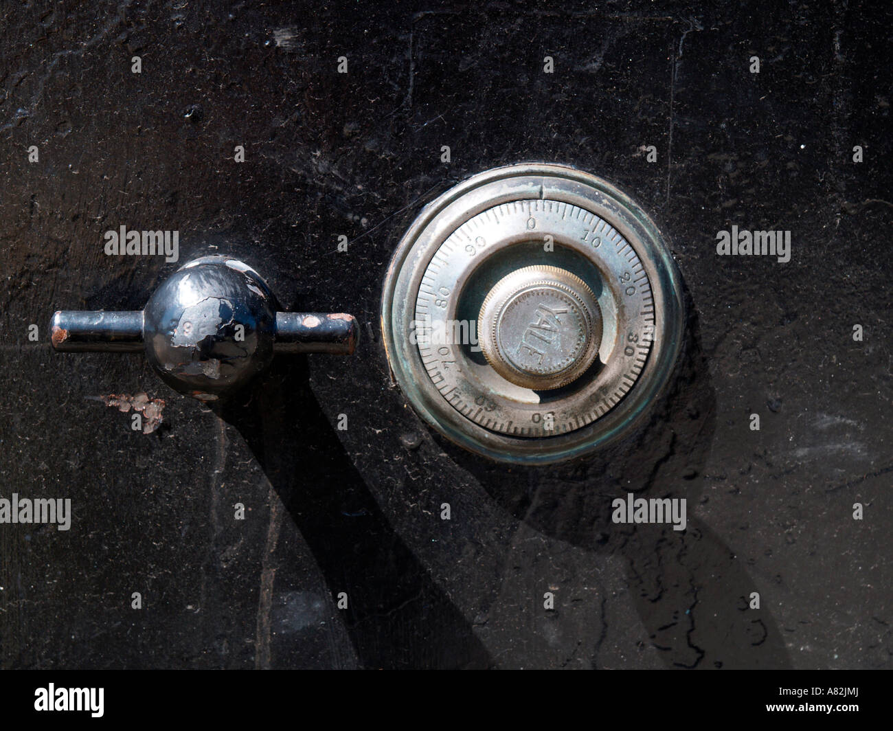 Yale safe combination lock locking mechanism Stock Photo Alamy