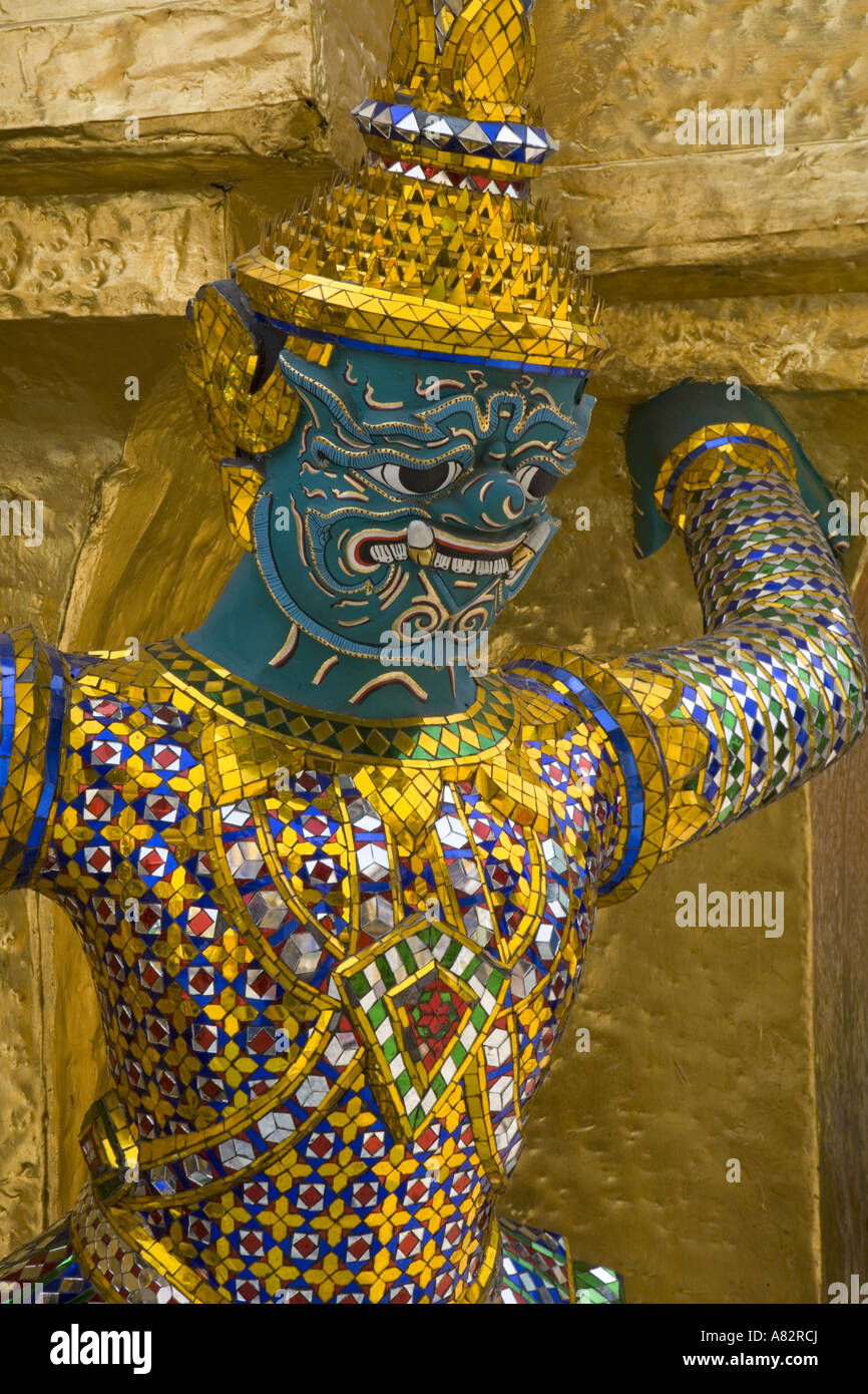 Wat Phra Kaeo & Grand Palace Bangkok Stock Photo Alamy