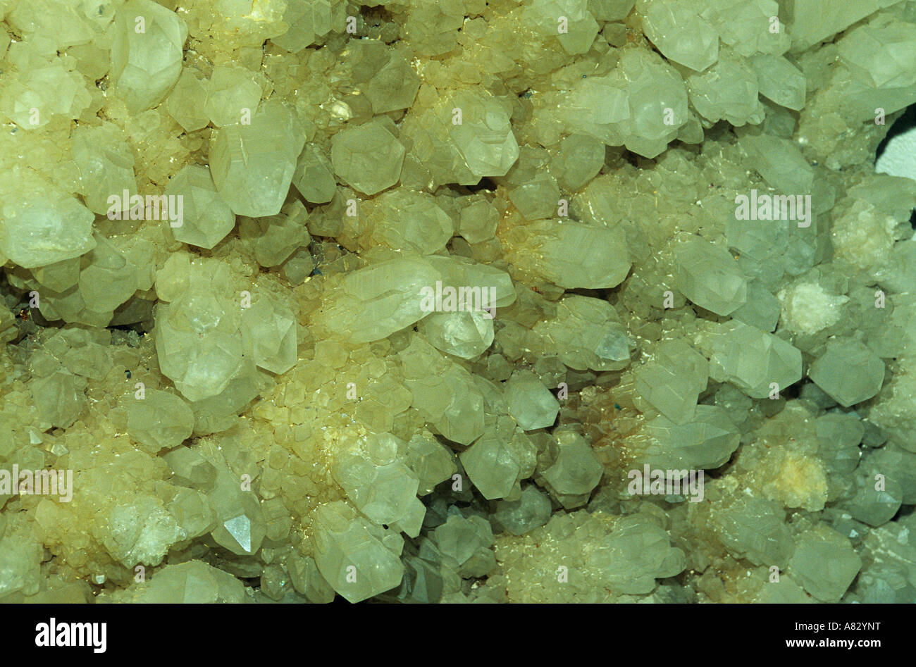 Trigonal crystal system hi-res stock photography and images - Alamy